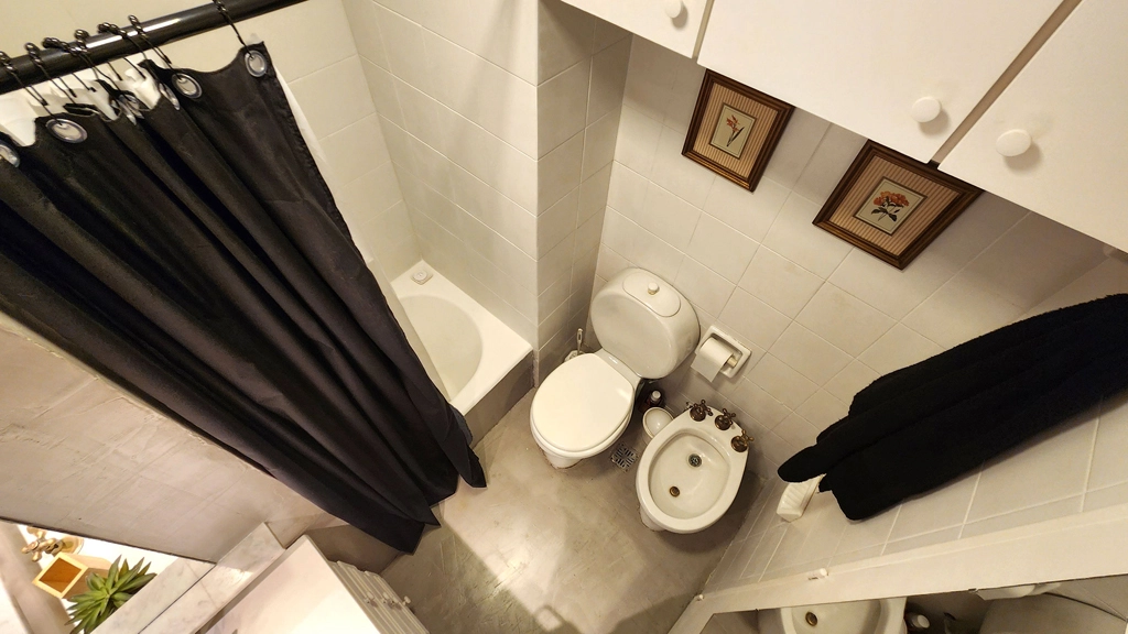 Amplio monoambiente en zona Alto Palermo, edificio con pileta Araoz 2800