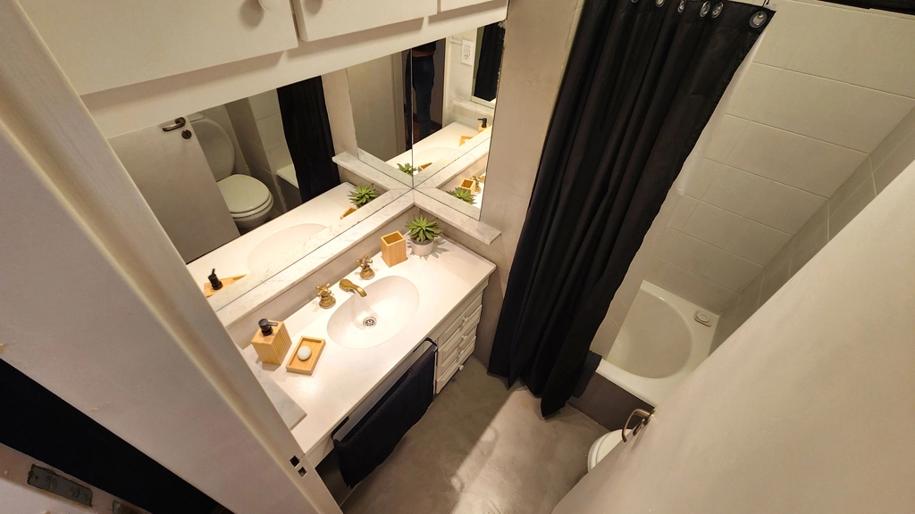 Amplio monoambiente en zona Alto Palermo, edificio con pileta Araoz 2800