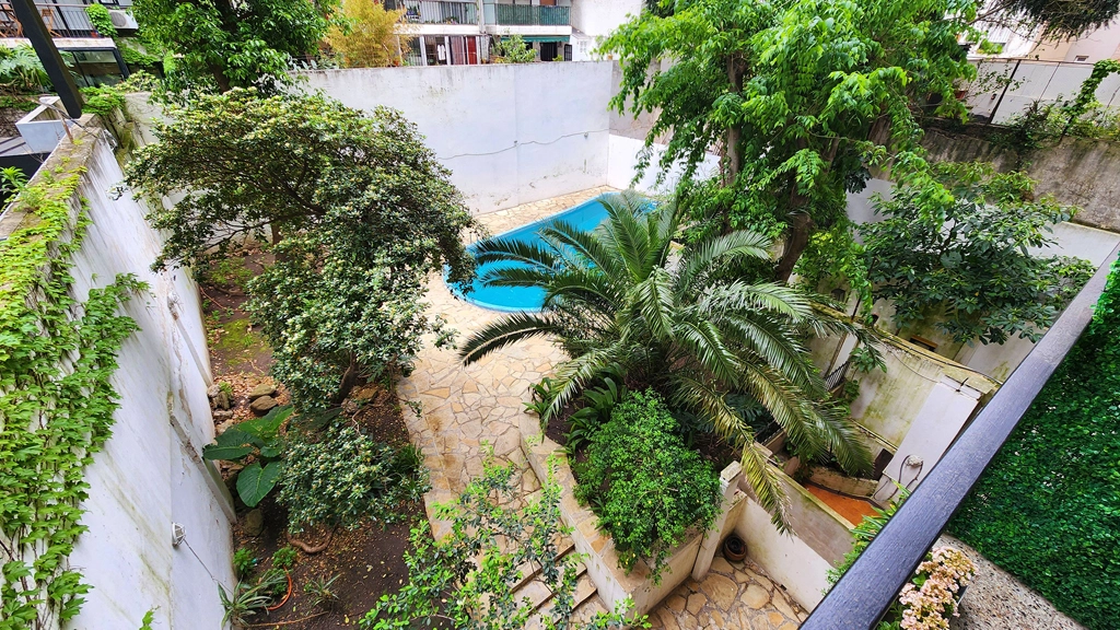 Amplio monoambiente en zona Alto Palermo, edificio con pileta Araoz 2800
