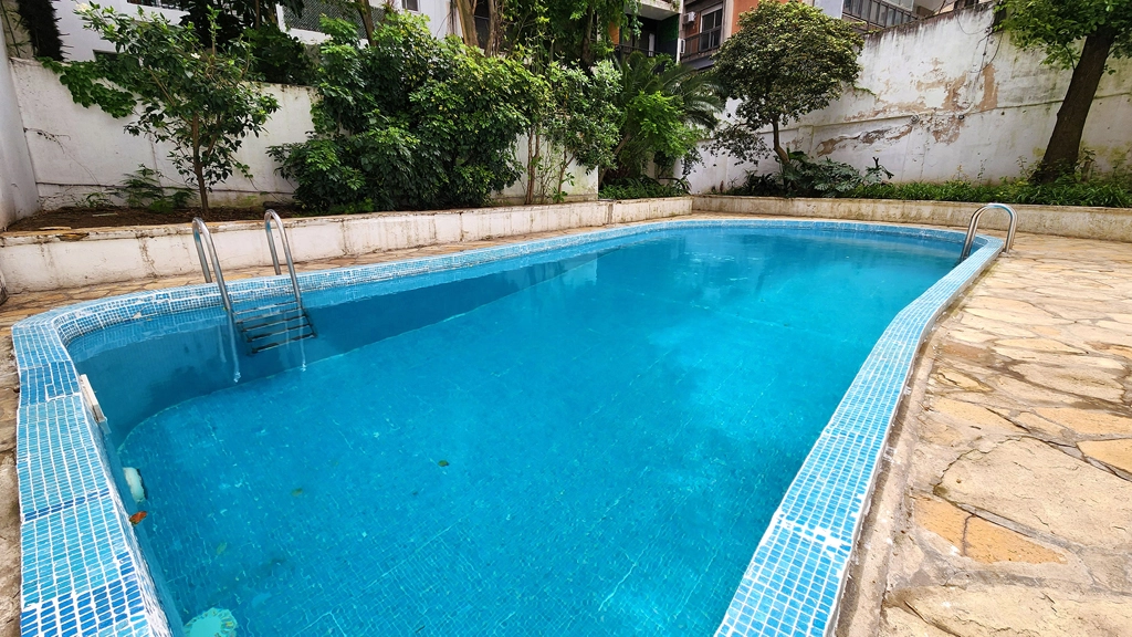 Amplio monoambiente en zona Alto Palermo, edificio con pileta Araoz 2800