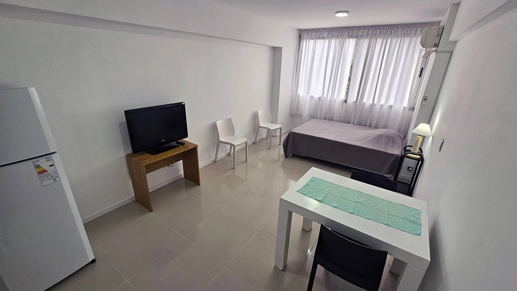 Monoambiente en moderno edificio con amenities, piscina, laundry, gimnasio, sum y parrilla