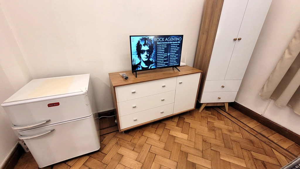 Monoambiente reciclado Uruguay al 600 zona Tribunales alquiler temporario