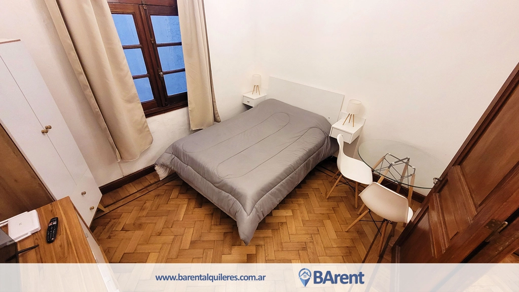 Monoambiente reciclado Uruguay al 600 zona Tribunales alquiler temporario